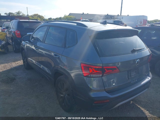 3VVAX7B28NM056460 Volkswagen tsi