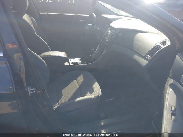 5NPEB4AC4EH943647 Hyundai gamma