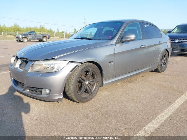 12401856 :رقم المزاد ، WBAPK7G5XBNN86535 vin ، 2011 Bmw 3 Series مزاد بيع