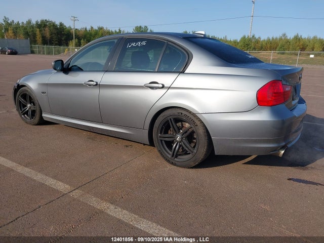 12401856 :رقم المزاد ، WBAPK7G5XBNN86535 vin ، 2011 Bmw 3 Series مزاد بيع