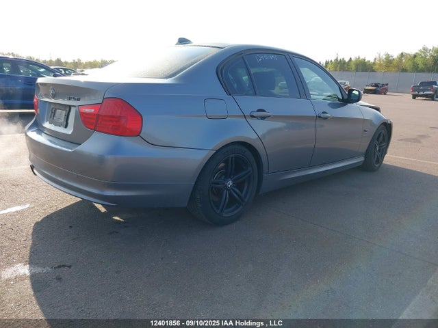 12401856 :رقم المزاد ، WBAPK7G5XBNN86535 vin ، 2011 Bmw 3 Series مزاد بيع