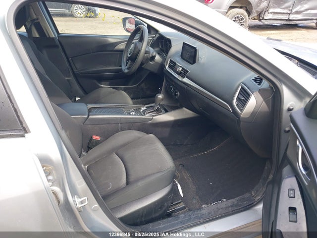 3MZBN1U70JM221214 Mazda pe