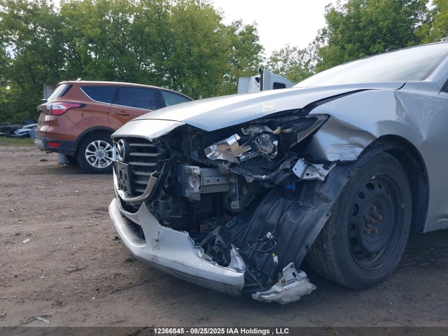 3MZBN1U70JM221214 Mazda pe