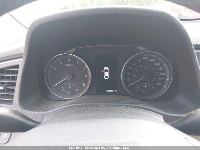 KMHD84LFXHU211224 Hyundai Elantra