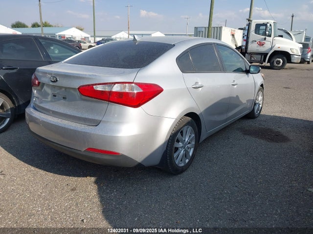 KIA 2014 2014 KNAFX4A67E5108168 Image 4