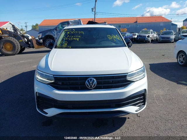 3VV8B7AX4NM055008 Volkswagen Tiguan
