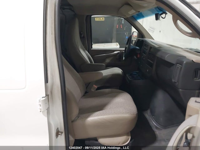 GMC l20 2015 1GTW7FCF4F1117480 Image 5