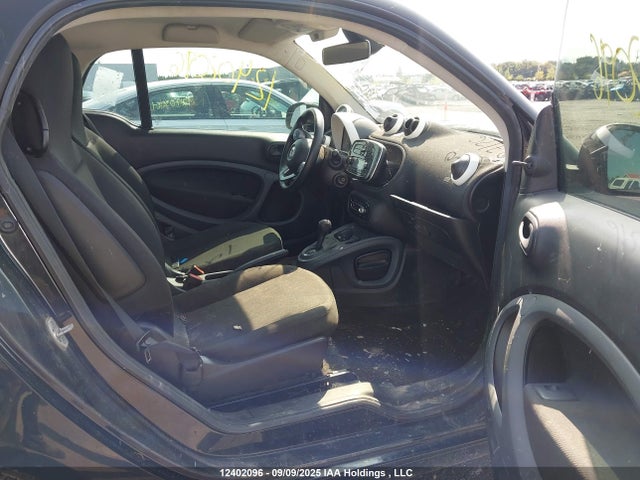 WMEFJ5DAXHK187126 Smart M281