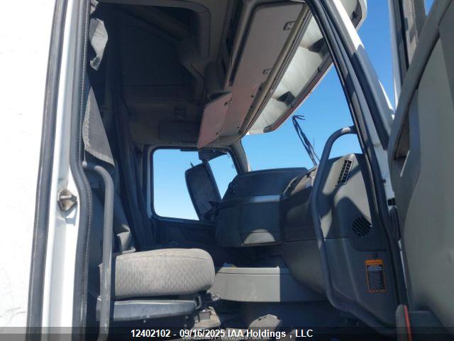 4V4NC9EH8MN287455 Volvo Volvo