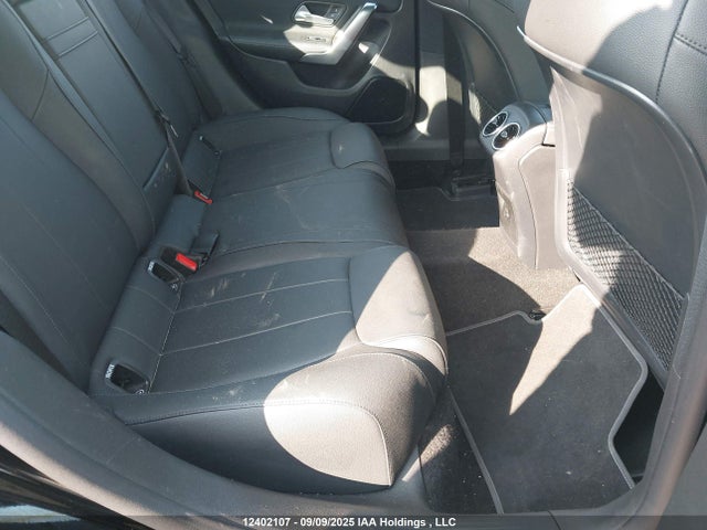 W1K5J4HB8SN538084 Mercedes-Benz m260