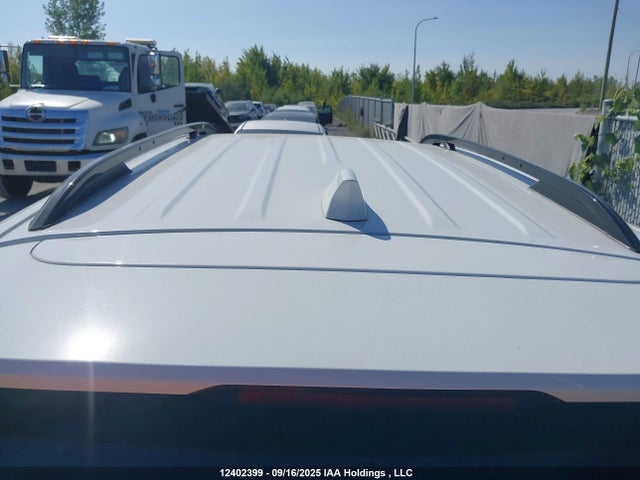 3GKALTEV0NL262634 GMC lyx