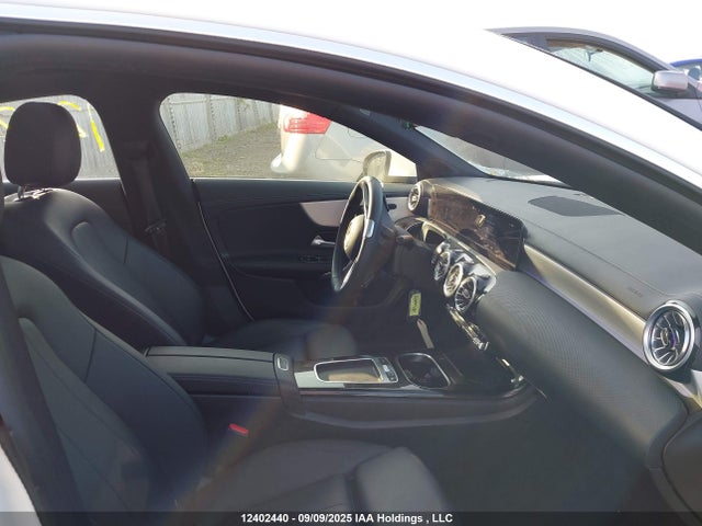 W1K5J4HB1SN534457 Mercedes-Benz m260