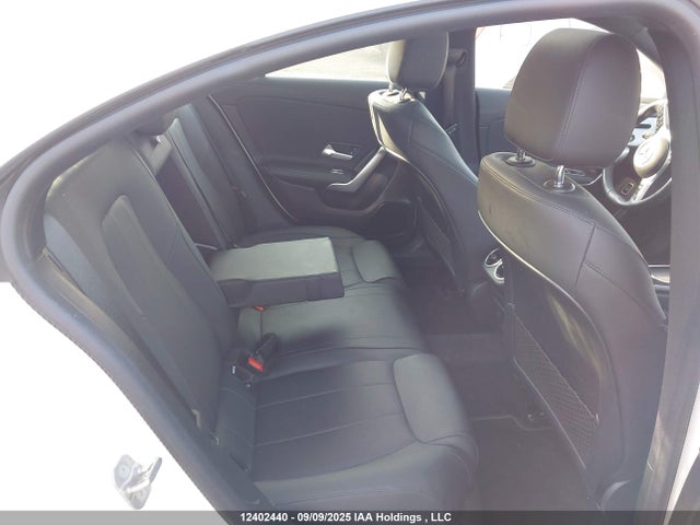 W1K5J4HB1SN534457 Mercedes-Benz m260