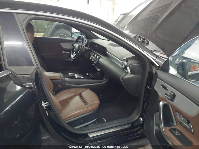 Mercedes-Benz m260 2020 WDD5J4HB6LN072978 Image 5
