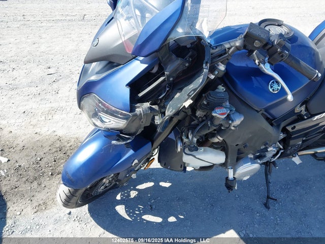 Yamaha FJR1300 2019 JYARP30N7KA000618 Image 18
