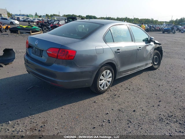 3VW1K7AJ1EM351452 Volkswagen Jetta
