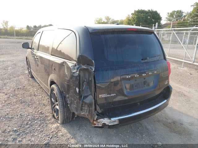 2C4RDGEG2JR180082 Dodge Grand Caravan