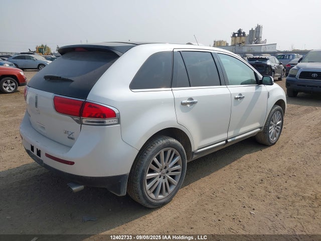 Lincoln MKX 2014 2LMDJ8JK8EBL14546 Image 4