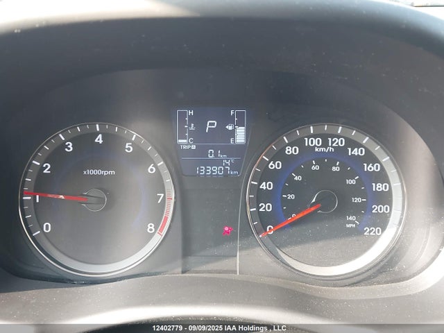 KMHCT5AE2HU320951 Hyundai 2017
