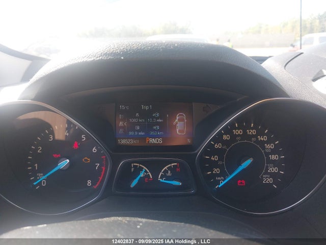 1FMCU9HD4JUB88394 Ford ESCAPE SEL