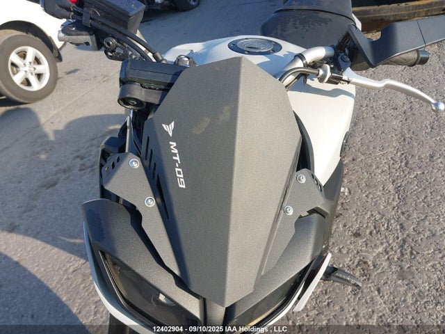 JYARN53N0KA001557 Yamaha 2019
