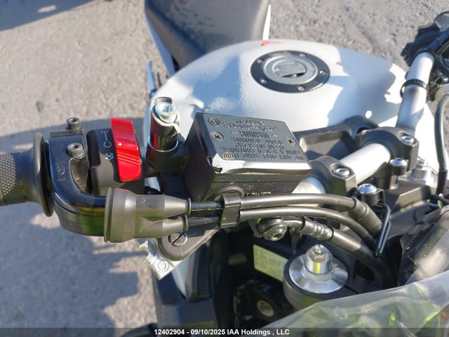 JYARN53N0KA001557 Yamaha 2019