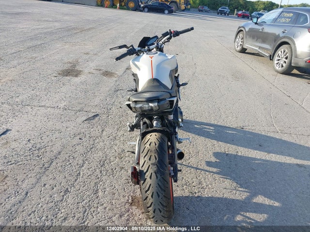JYARN53N0KA001557 Yamaha 2019
