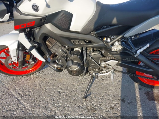 JYARN53N0KA001557 Yamaha 2019
