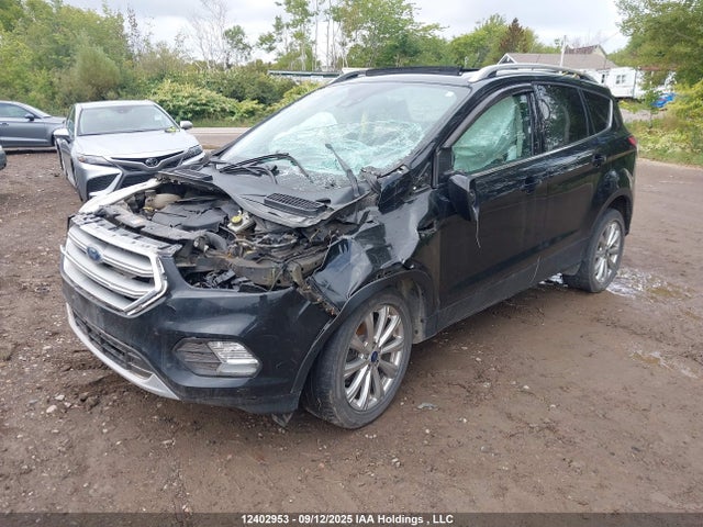 Ford 2017 2017 1FMCU9J97HUD61132 Image 2