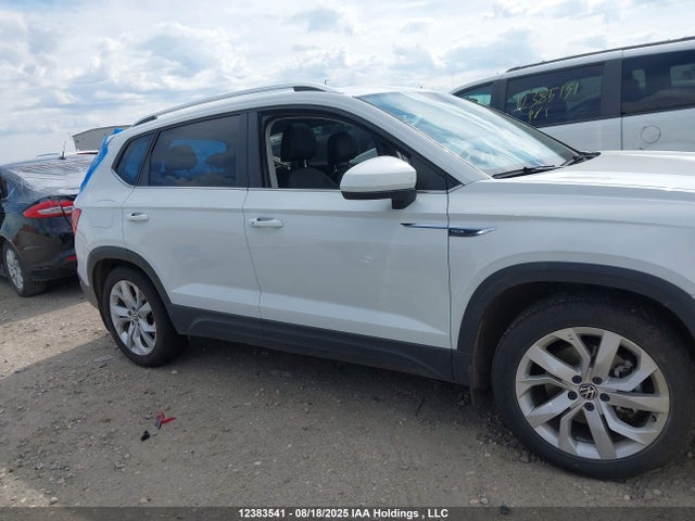 3VVLX7B26NM084752 Volkswagen tsi