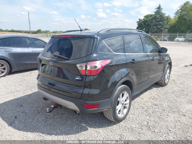 1FMCU9G94HUB70503 Ford 2017