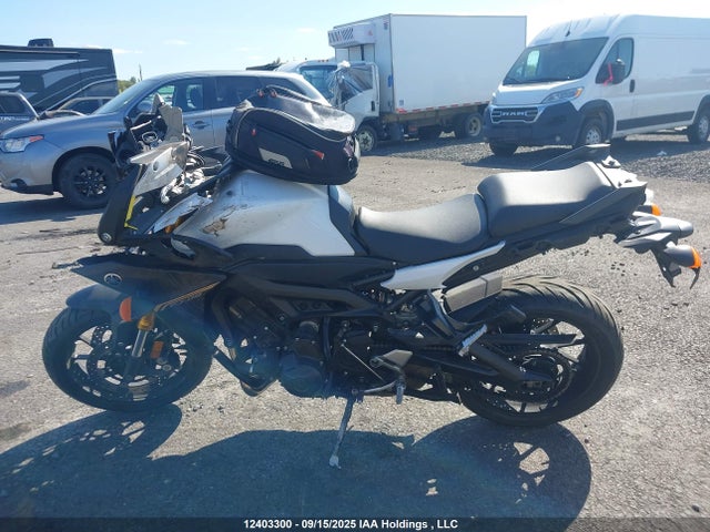JYARN37N6HA001103 Yamaha FJ09