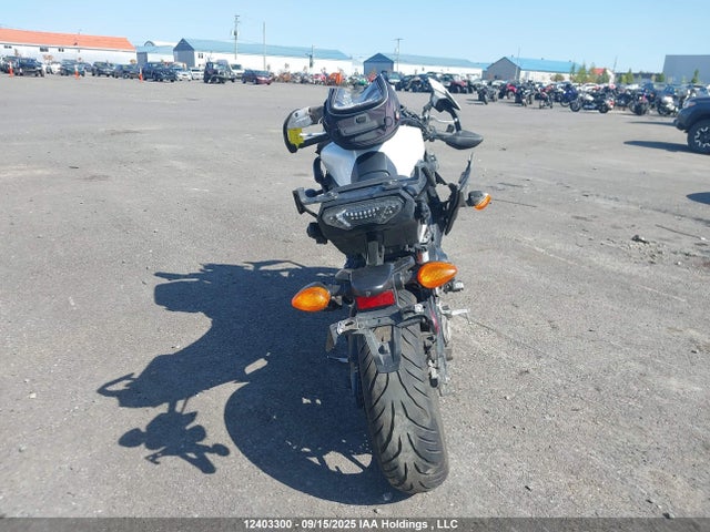 JYARN37N6HA001103 Yamaha FJ09