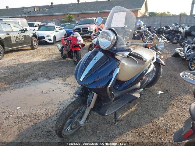 Aukcja sprzedaży 2011 Piaggio Bv 250, vin: ZAPM289L0B5290025, numer aukcji: 12403320