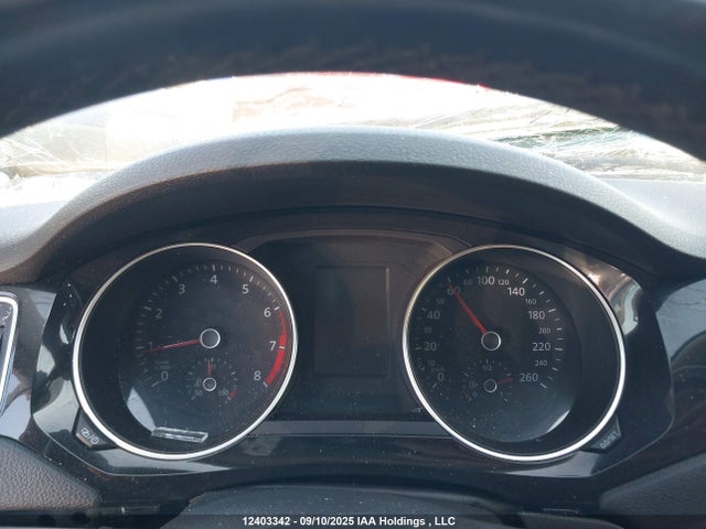 3VWL07AJ9GM392302 Volkswagen 2016