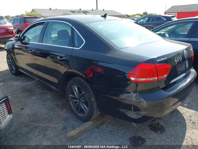 Volkswagen 2015 2015 1VWAS7A33FC104793 Image 3