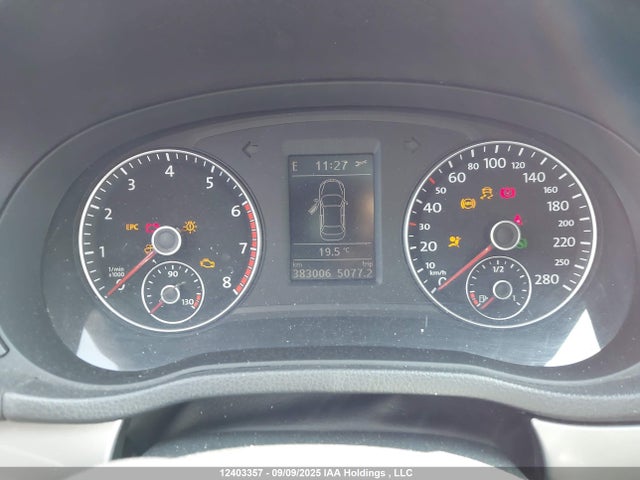 Volkswagen 2015 2015 1VWAS7A33FC104793 Image 7