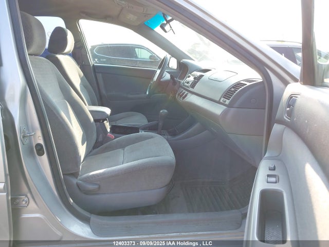 2004 Toyota Camry Le/se/xle მანქანა იყიდება აუქციონზე, vin: 4T1BE32KX4U865031, აუქციონის ნომერი: 12403373