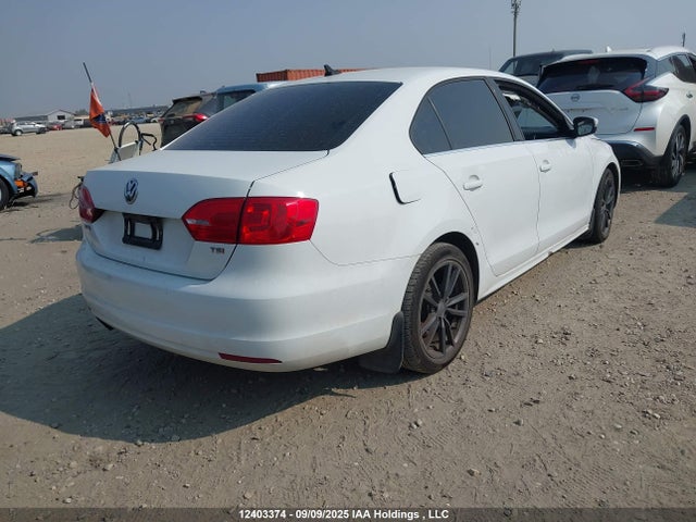 Volkswagen Jetta 2014 3VWL07AJ3EM336904 Image 4