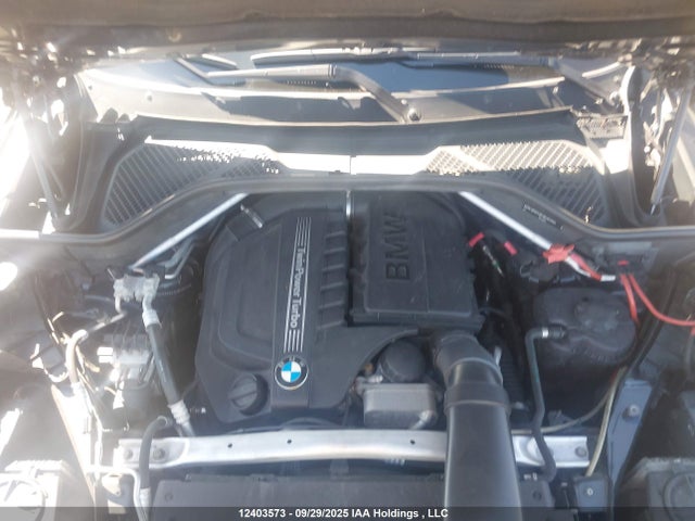 BMW 2014 2014 5UXKR0C51E0C27549 Image 10