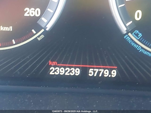 BMW 2014 2014 5UXKR0C51E0C27549 Image 15
