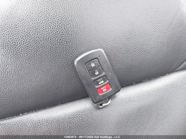 Toyota 2zr-fe 2014 2T1BURHE0EC049049 Image 11