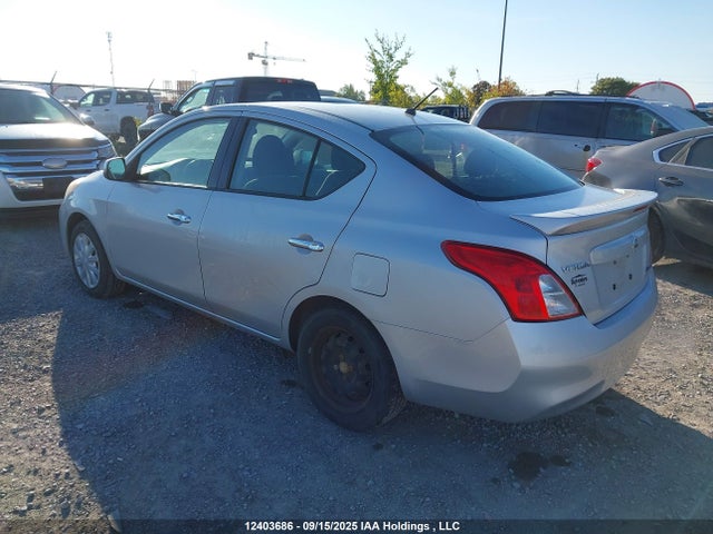 Nissan 2014 2014 3N1CN7AP6EL824049 Image 3