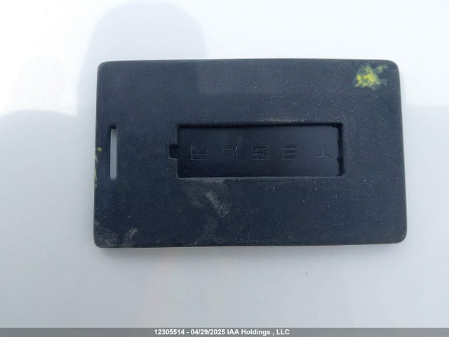5YJ3E1EA4LF720946 Tesla MODEL 3