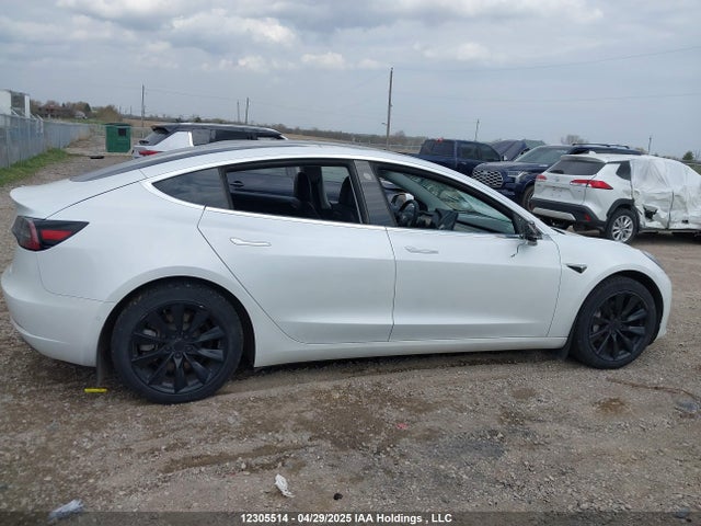 5YJ3E1EA4LF720946 Tesla MODEL 3
