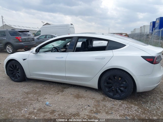 5YJ3E1EA4LF720946 Tesla MODEL 3