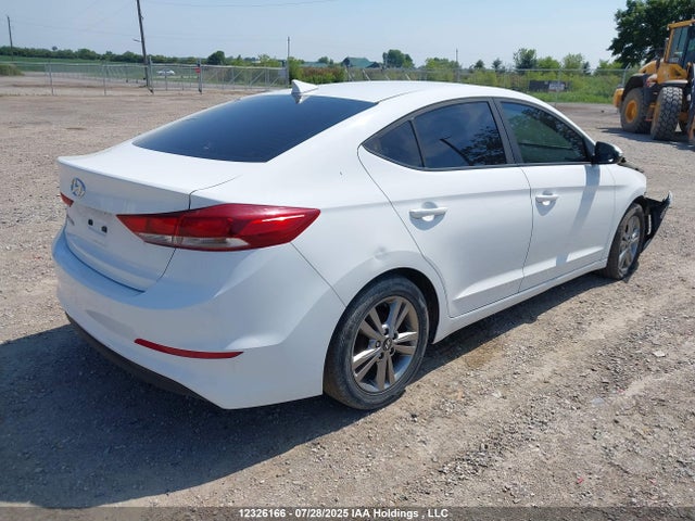KMHD84LF6HU138465 Hyundai Elantra