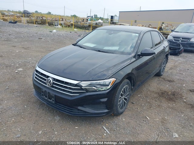 3VWE57BU3MM024180 Volkswagen tsi