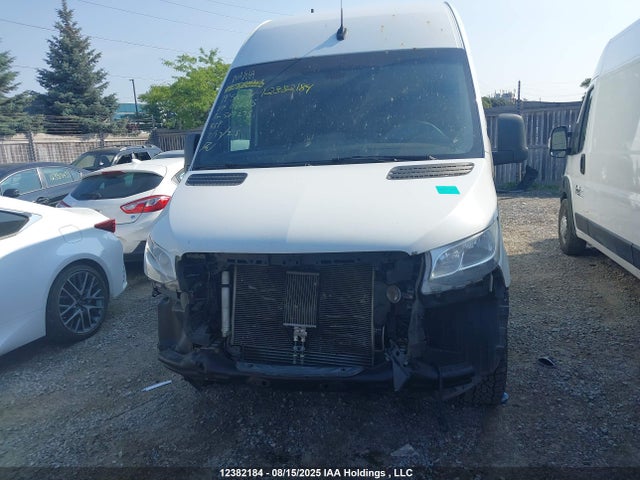 WD3BF1CDXKP086515 Mercedes-Benz om 642 with brake assist