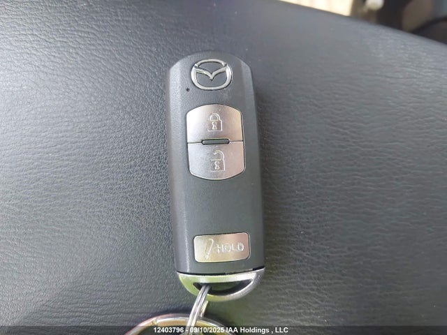 JM3KE2BE2E0349156 Mazda pe